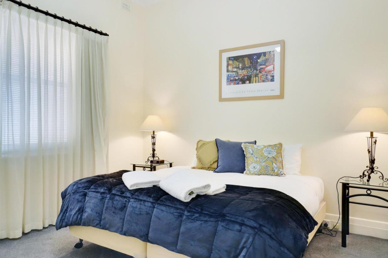 Bayview Glenelg Apartment *